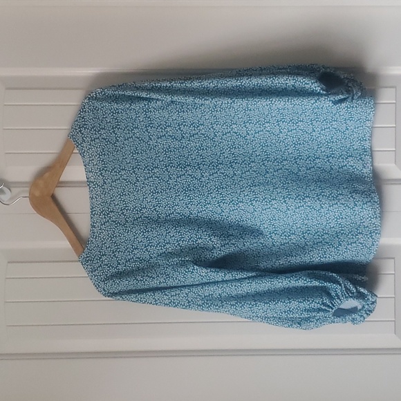 Shein Blouse - Picture 2 of 5